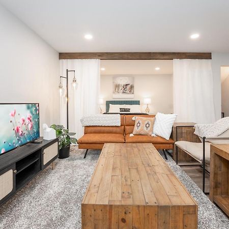 莱斯布里奇 Copperwood Cozy Cellar With Hot Tub酒店 外观 照片